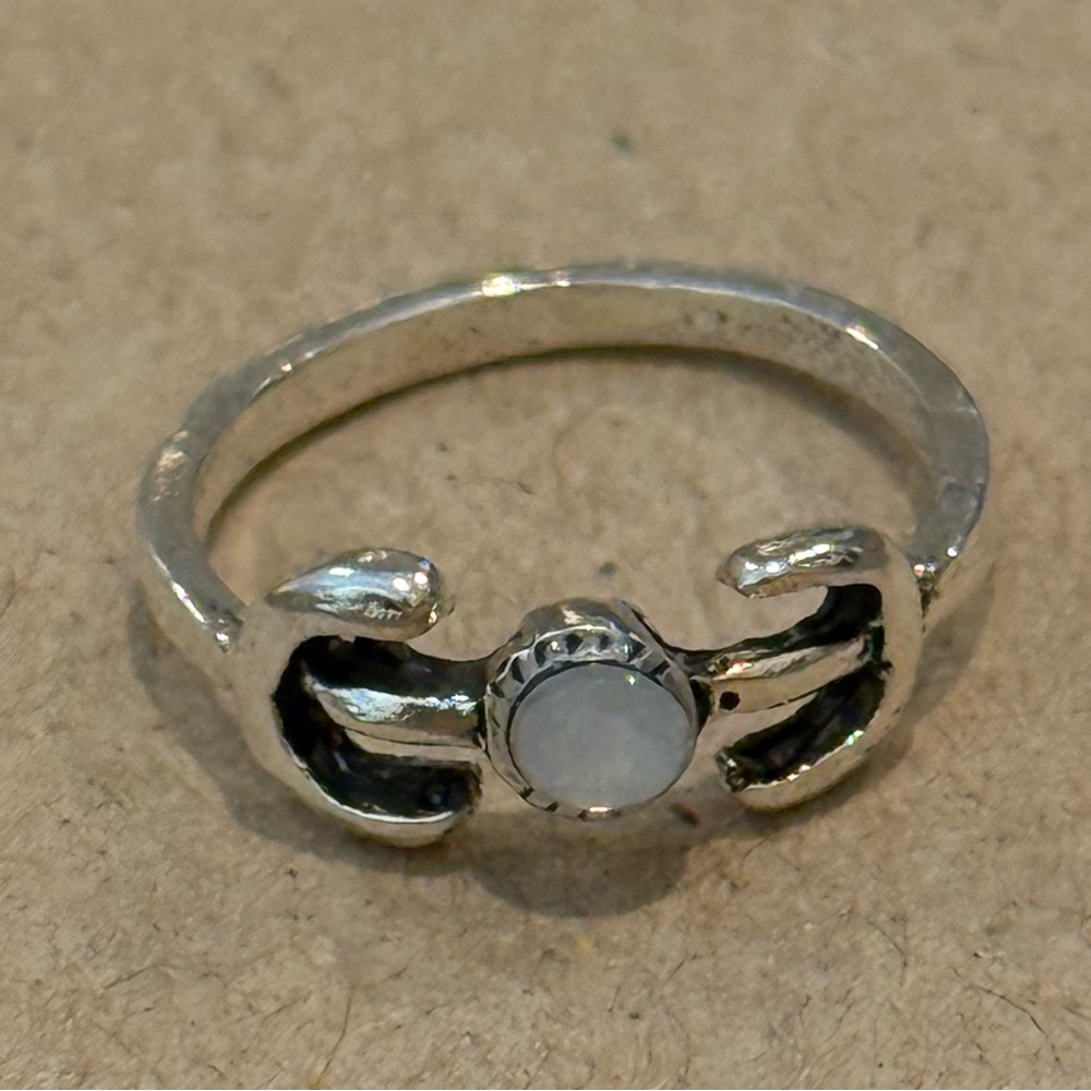 Elegant Silver Ring with White Stone
